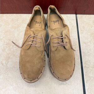 Beek Partridge Oxford brown suede and leather woman’s shoes size 6